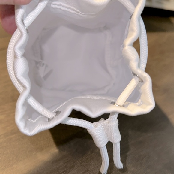 DIOR BEAUTE POUCH - Picture 3 of 4